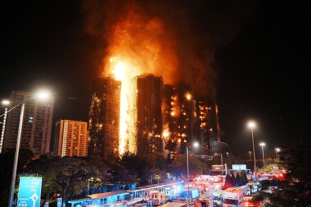大埔宏福苑五級火。 汪旭峰攝