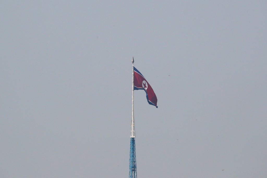 兩韓軍事分界線附近的北韓國旗。路透社