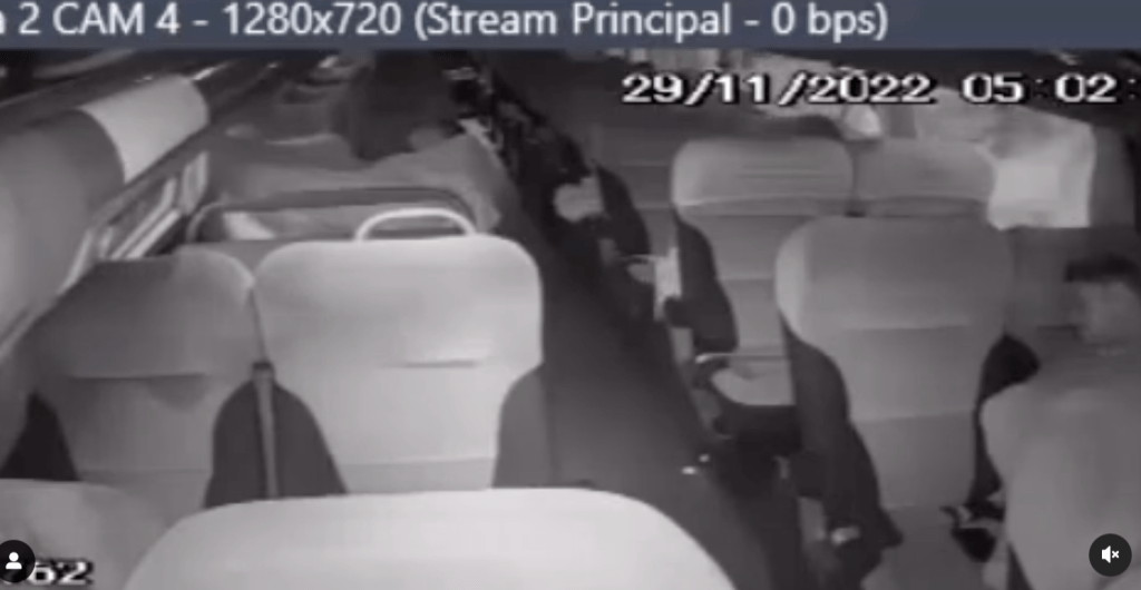 案件当晚的巴士摄录镜头。