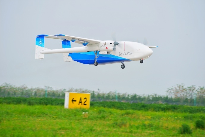 国产“无人飞行货车”HH-200装卸仅需5分钟。