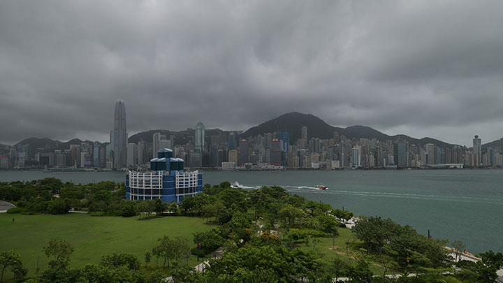 今年6月,首三周多雲及有驟雨,晴雨分明。資料圖片