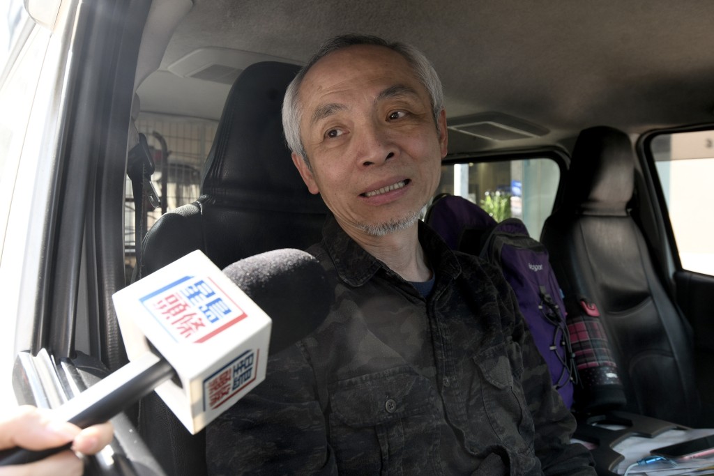駕駛小型貨車的王先生表示，對比上個月與本月的油費開支，增幅已達10%至20%。