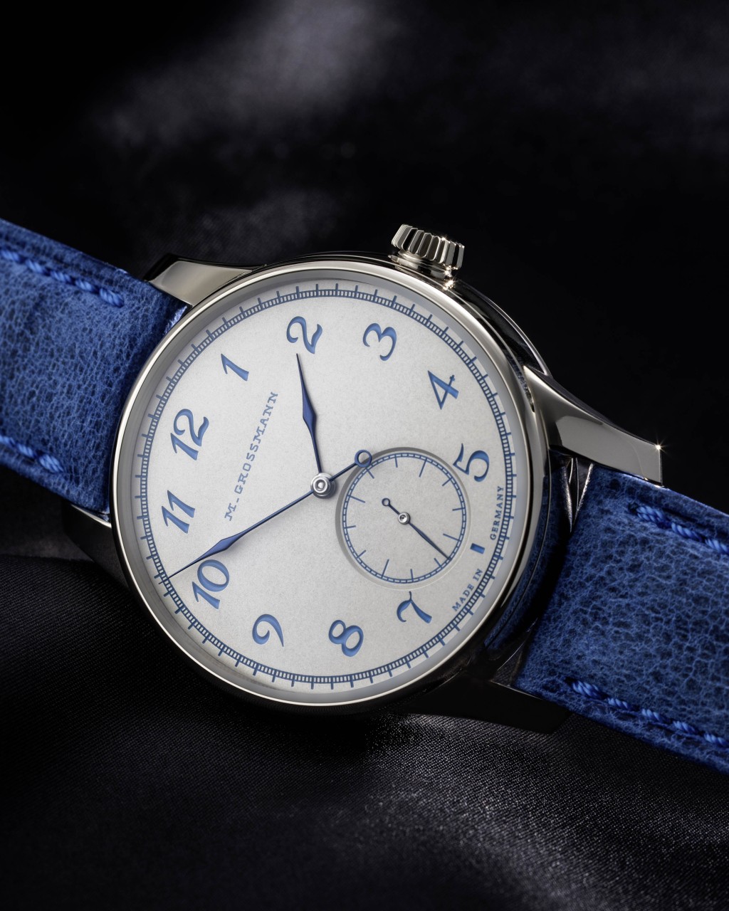 Moritz Grossmann Hamatic Silver-Plated by Friction，錶殼：41mm白金/ 機芯：106.0自動/ 限量：18枚/ 售價：待詢。