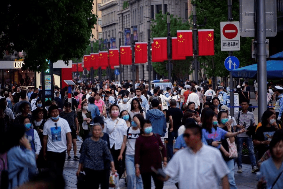 中国依然是一个人口大国。AP