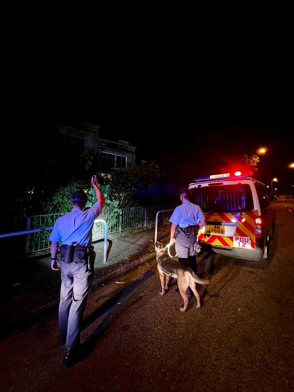 西貢分區人員今日展開陸空反爆竊行動。警方提供 西貢分區人員今日展開陸空反爆竊行動。警方提供