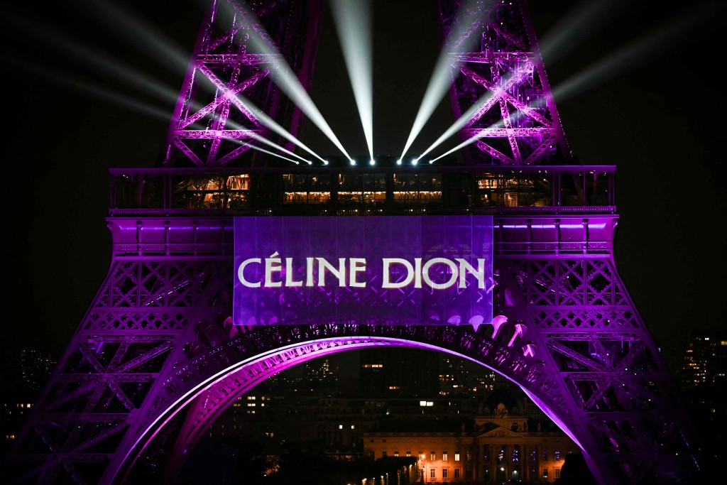 艾菲爾鐵塔亮燈支持Celine Dion。法新社 艾菲爾鐵塔亮燈支持Celine Dion。法新社