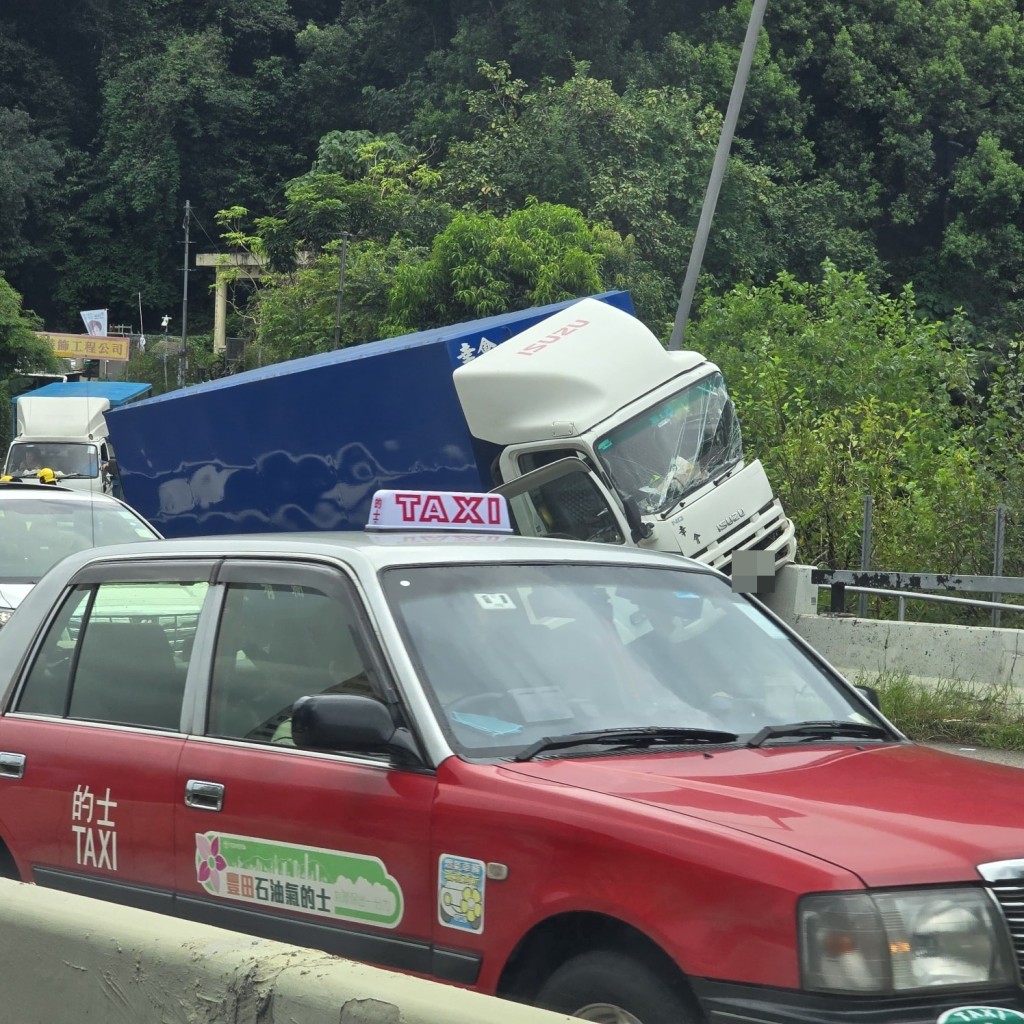 fb馬路的事 (即時交通資訊台)圖片 fb馬路的事 (即時交通資訊台)圖片