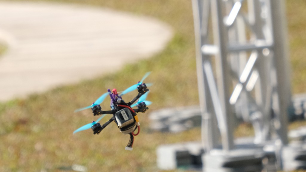 當局指條例生效後，有助追查航拍機和遙控駕駛員。 資料圖片