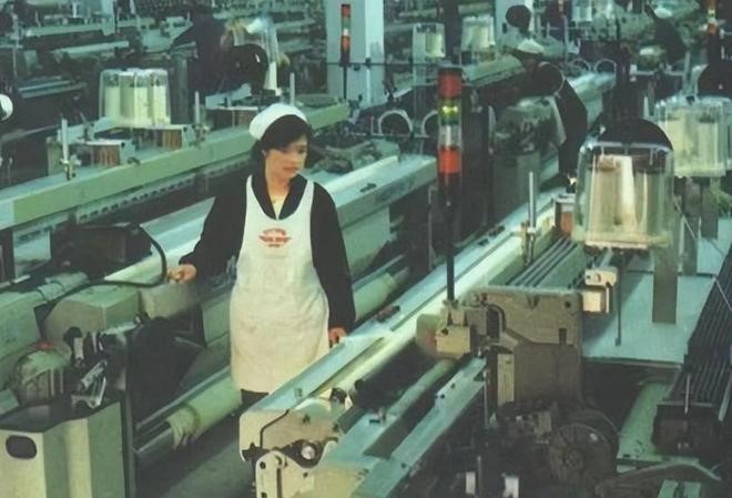 李小燕為上海某工廠的臨時工。示意圖。馮律講法