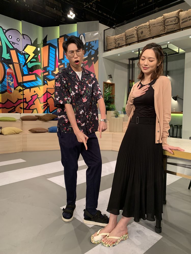 盈盈被同事封為「縫六針」。