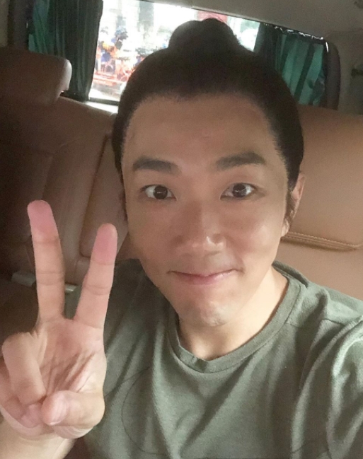 近年師兄在內地接拍電視劇，另知名道提升。