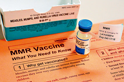 波士頓兒童醫院桌上擺放的麻疹疫苗。