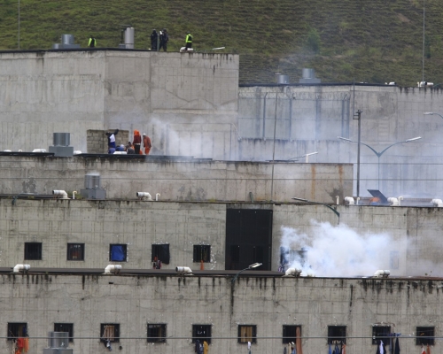 南美洲國家厄瓜多爾有三座監獄周二同一天爆發暴動。AP圖片