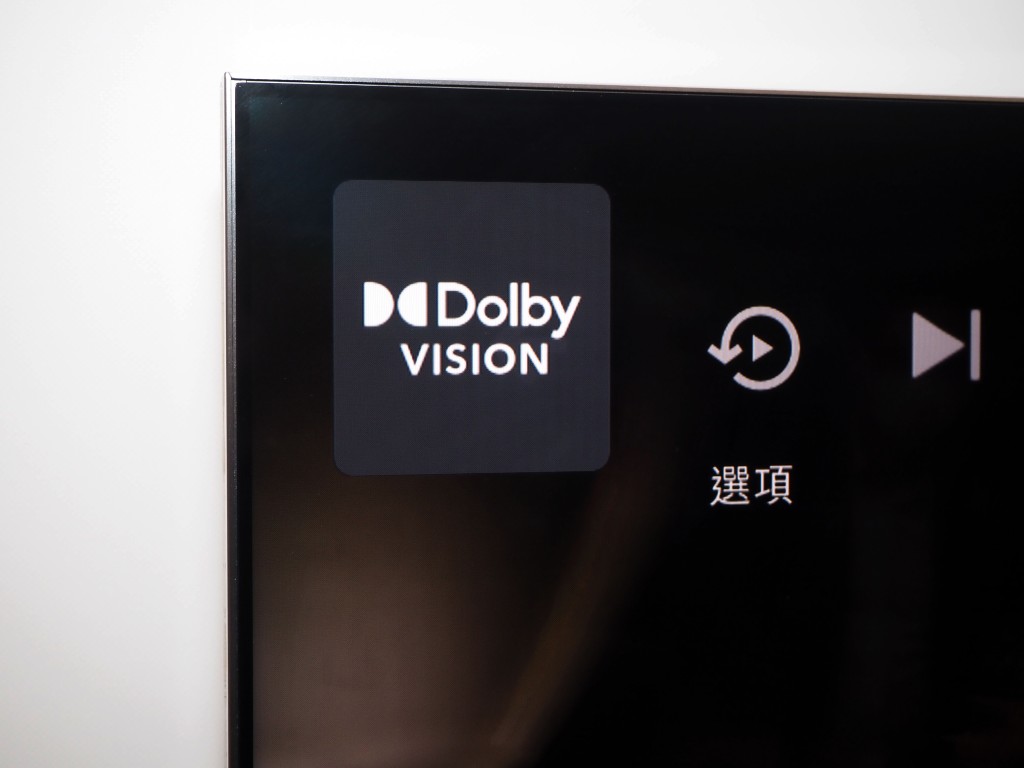 除了畫面光暗更準確，亮度更平均，C825系列同時支援Dolby Vision IQ及HDR 10+。