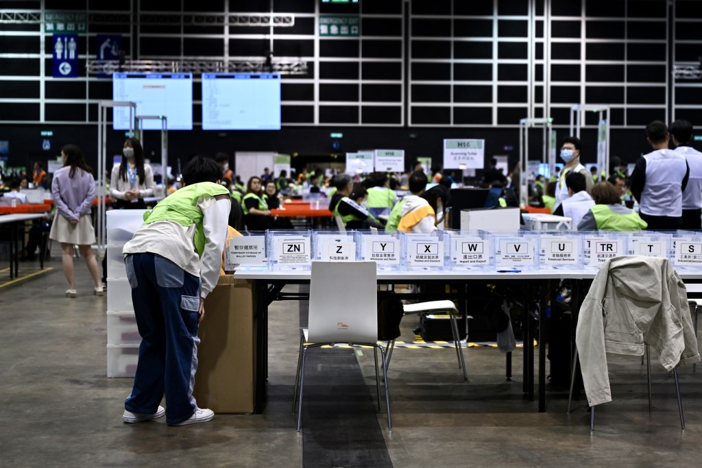 中央點票站設於灣仔香港會議展覽中心。劉駿軒攝 中央點票站設於灣仔香港會議展覽中心。劉駿軒攝