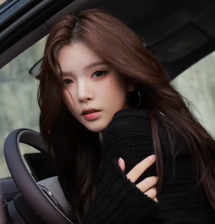 3000萬粉絲網紅「彭十六elf」逃稅¥216萬。