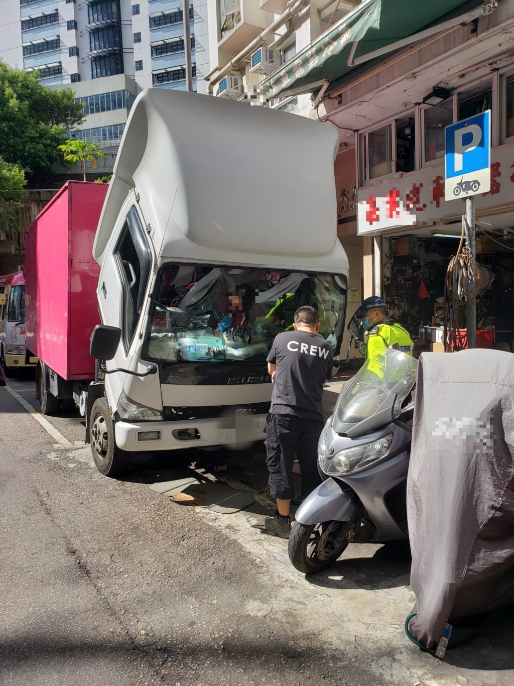 警方今日在深水埗區內進行重點交通執法行動。警方提供圖片
