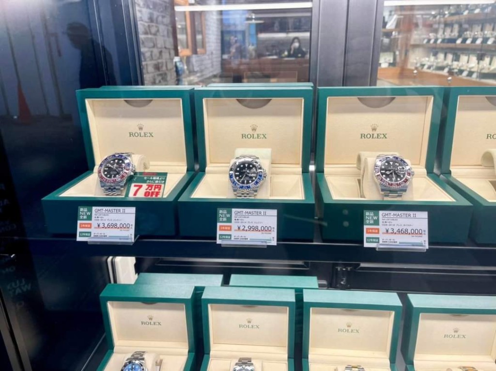 心斋桥商店二手劳力士手表颇高，放表朋友可以去看看。