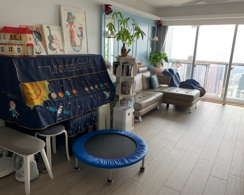 這個放盤為這是御.豪門高層D室,實用面積930方呎,叫價1800萬。