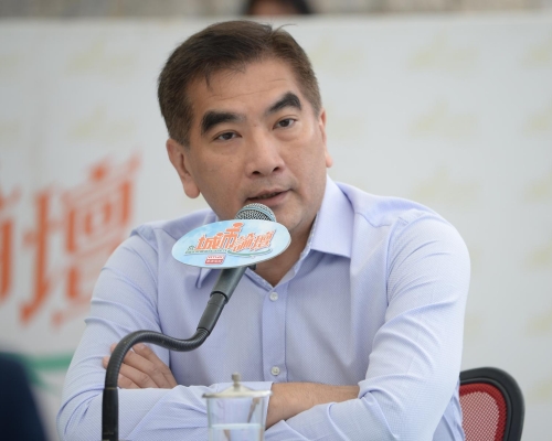 鍾國斌懷疑撤換張建宗與推23條立法有關。資料圖片
