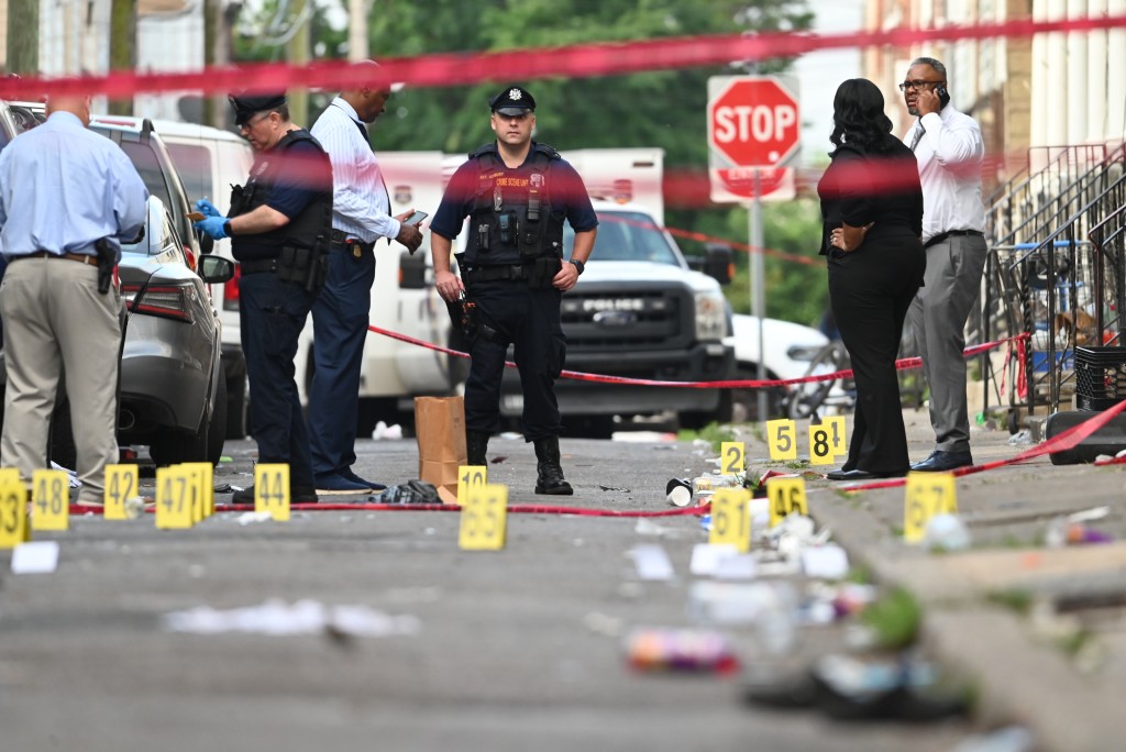 美國費城爆槍擊案釀3死9傷 傷者包括兩名未成年人。路透社