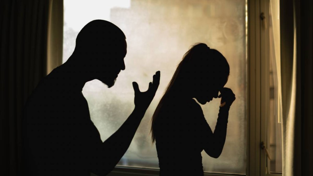 陝西有男子強姦兒媳罪名成立，被告兒子認為父親喝醉酒應改判無罪。iStock