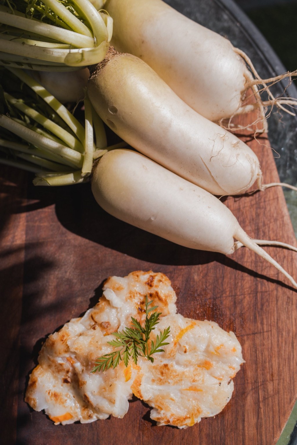 時令白蘿蔔不止可做蘿蔔糕，加入紅蘿蔔絲一起煎香，也十分美味。（圖片來源：田舍）