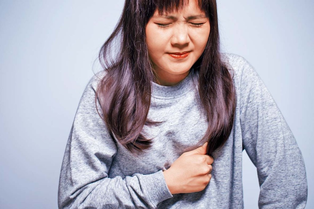 研究指出,隨着脂肪肝的問題愈嚴重,出現中風及心血管病的機會就愈高,死亡率亦愈高。 研究指出,隨着脂肪肝的問題愈嚴重,出現中風及心血管病的機會就愈高,死亡率亦愈高。