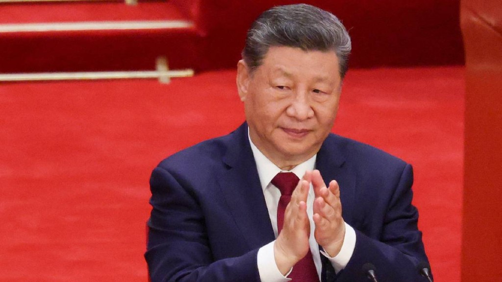 习近平在建党105周年大会上，强调要清除一切损害党先进性和侵蚀党健康的因素。路透社