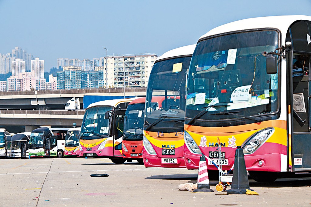 業界表示，現時跨境巴士司機最缺人，人手只有疫情前約3至4成。