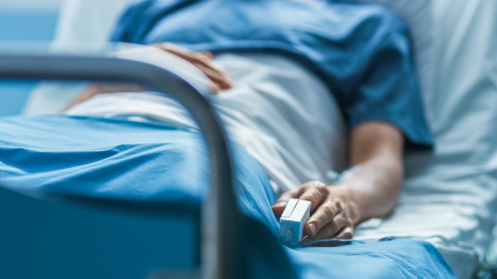 醫學奇蹟？33歲男子手術醒後「忘記母語」流利講西班牙語 原來患1神經疾病