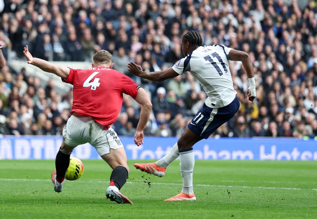 馬菲斯泰爾為熱刺扳平1：1。路透社