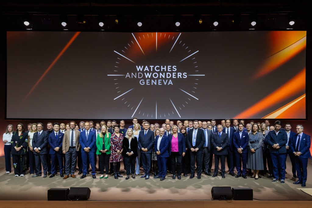 2026年《鐘錶與奇蹟》日內瓦高級鐘錶展開幕首天，近300位嘉賓出席啟動儀式，包括 日內瓦政府官員、官方代表、國際記者、合作夥伴，以及參與活動的供應商。
