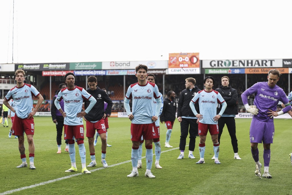 飞燕诺和波失分兼失冠。法新社