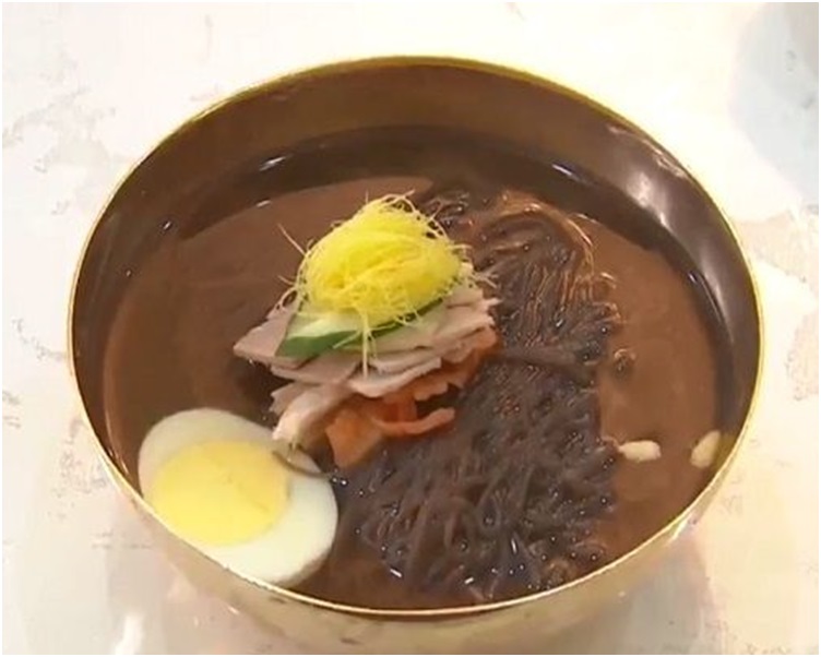 玉流馆的朝鲜冷面，被认为是最正宗的冷面。网图