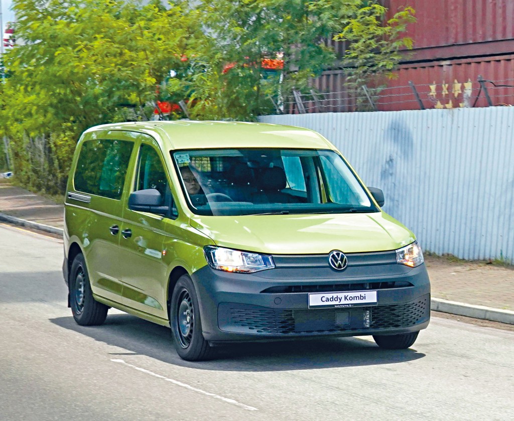 Caddy Kombi棍波版為車系入門型號，包裝簡單，售價$234,800起。
