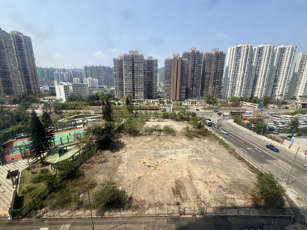 政府將2幅沙田石門商地改劃住宅,並納入新財年賣地表,合共提供1320伙。 政府將2幅沙田石門商地改劃住宅,並納入新財年賣地表,合共提供1320伙。