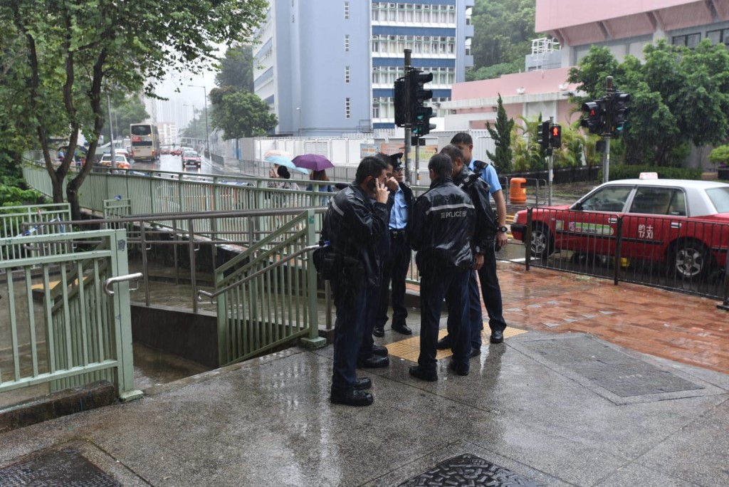 警員在場調查。