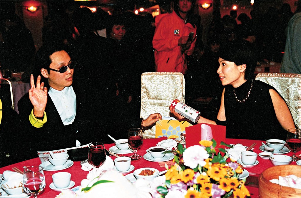 张可颐曾经同杨宝玲前夫陈容森交往，陈容森亦是她的经理人，但最终分手收场，有传是台湾女星傅天颖介入。