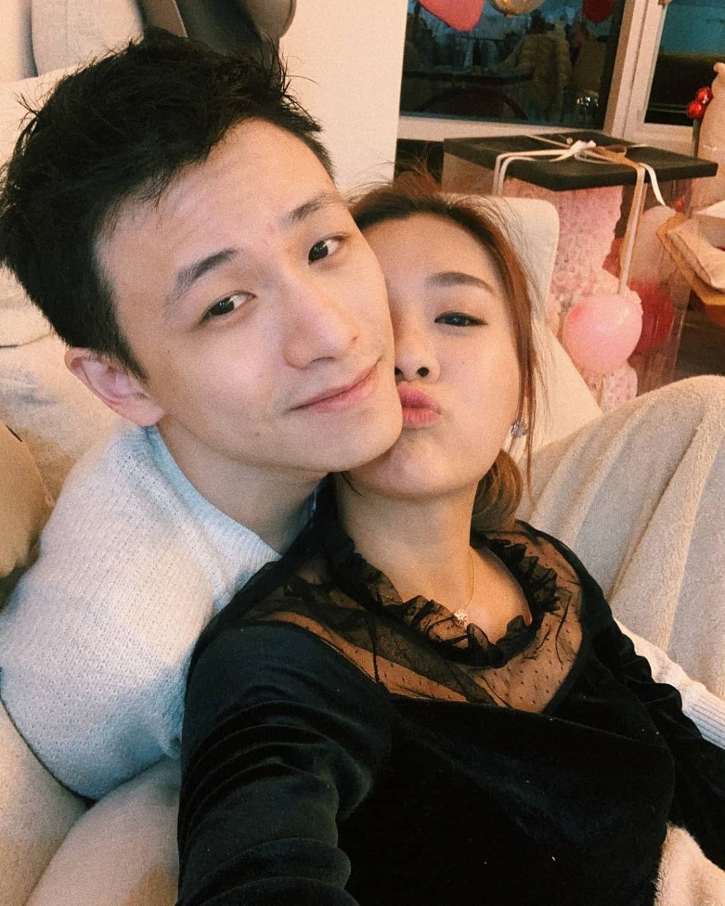 詩欣與男友拍拖兩年多，正式拉埋天窗。