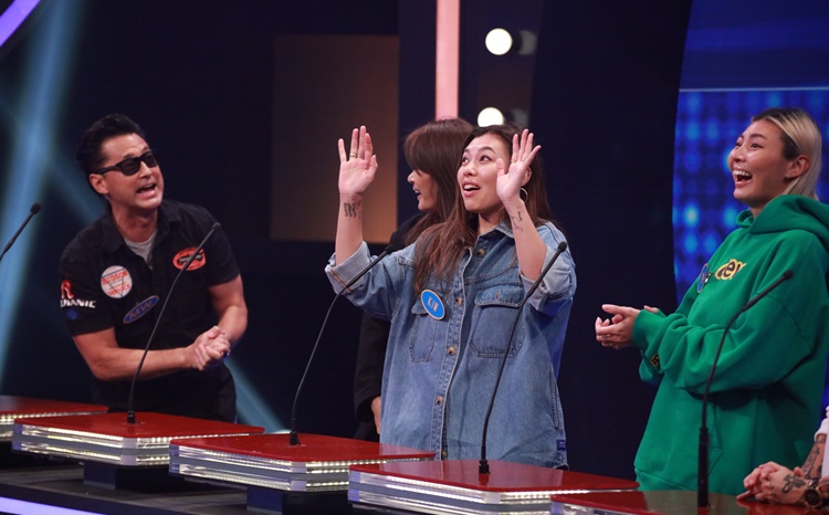 王敏德問大女是否叫王麗嘉？