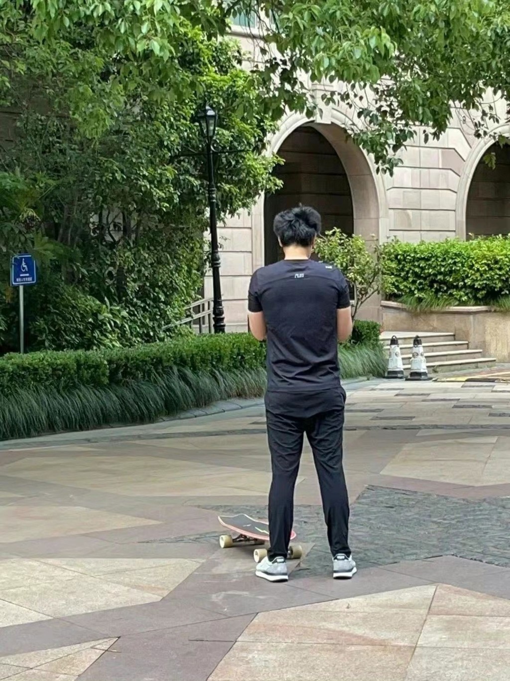 後面仲精采喎。