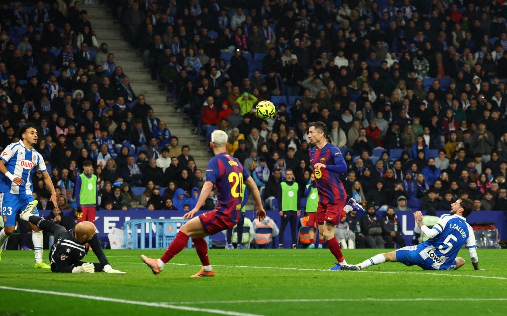 罗拔仔Chip射破网。路透社