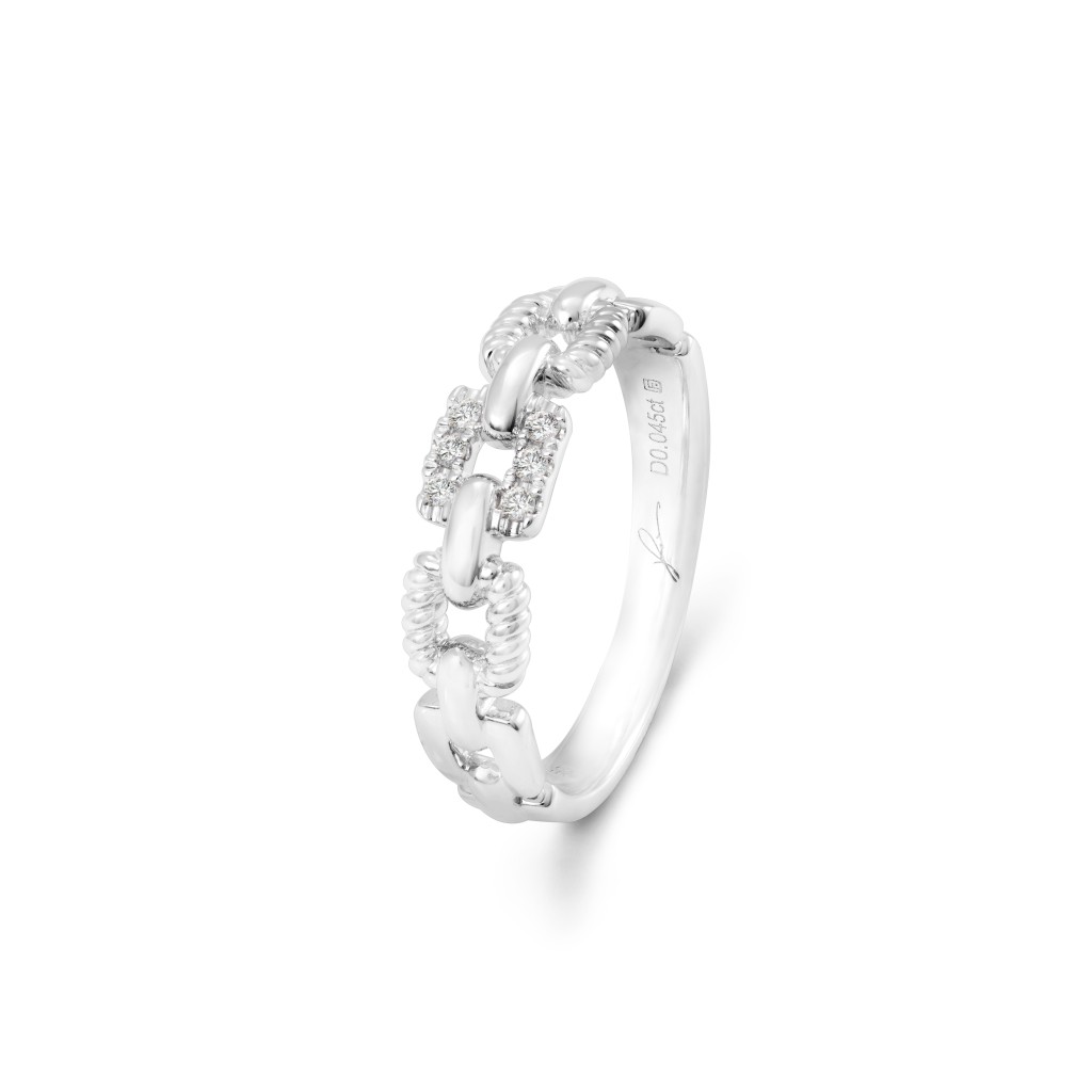 ENCORE系列18K白色黄金钻石戒指/$5,488。