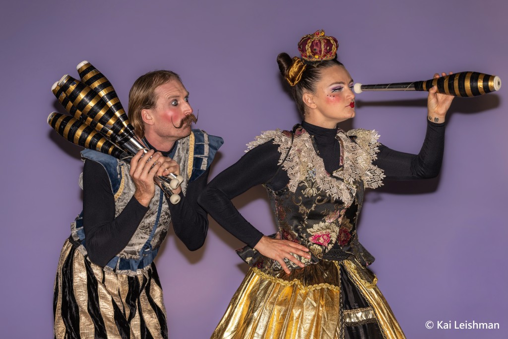 《搬屋bee bee》 《搬屋bee bee》