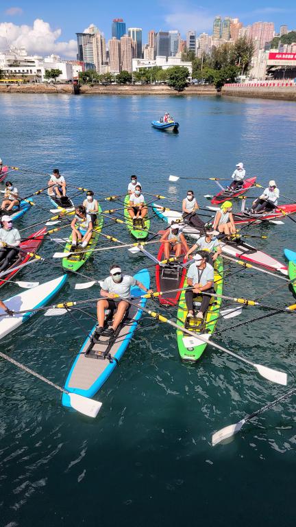 近年參與獨木舟、直立板或平板賽艇等水上運動的市民日益增加。