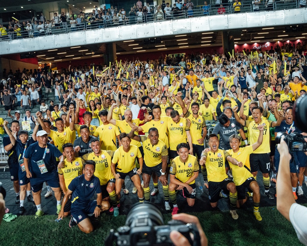 理文球迷上仗亞冠外晉級，香港球迷開心到震。 理文圖片