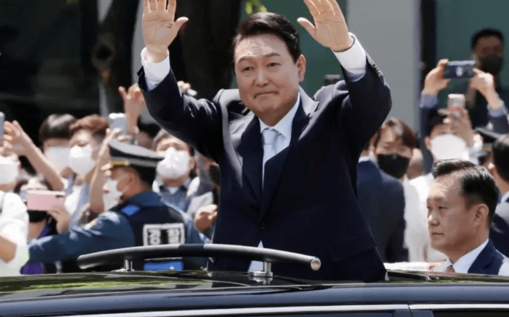 尹锡悦自去年起出任韩国总统。路透社