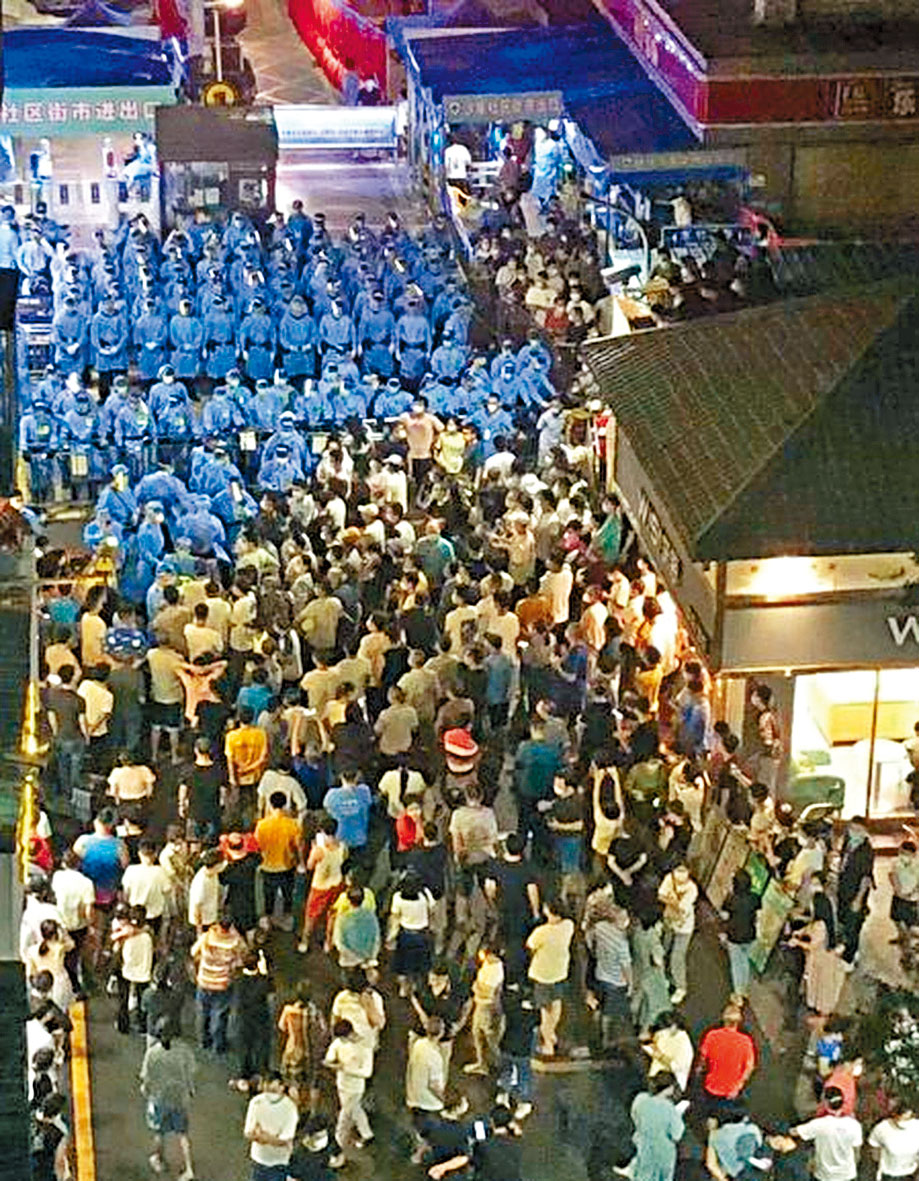 深圳沙尾村居民和警察對峙,雙方爆發衝突。