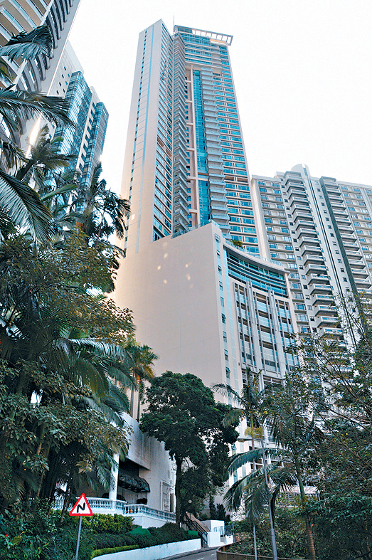 Branksome Crest一個極高層特色戶,新近以2.5億成交,呎價超過7.8萬。
